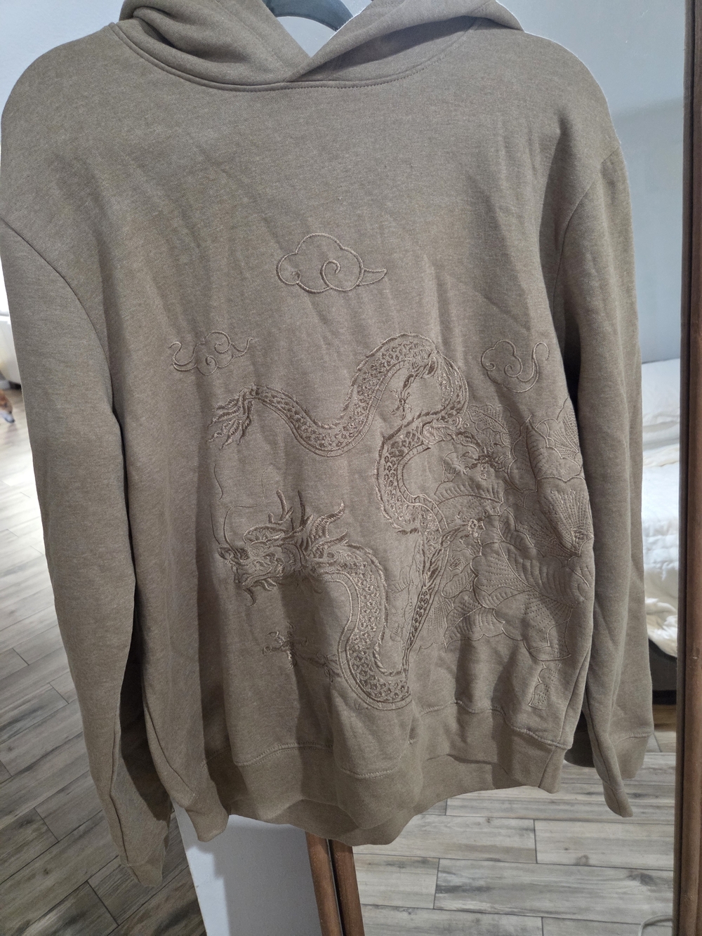 Vintage Blind Rooster Men's Olive Green Embroidered Dragon Hoodie Sweater